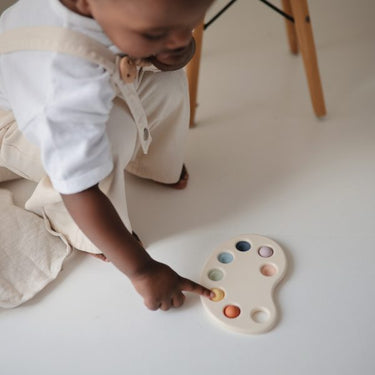 Mushie Paint Palette Press Toy, Multi
